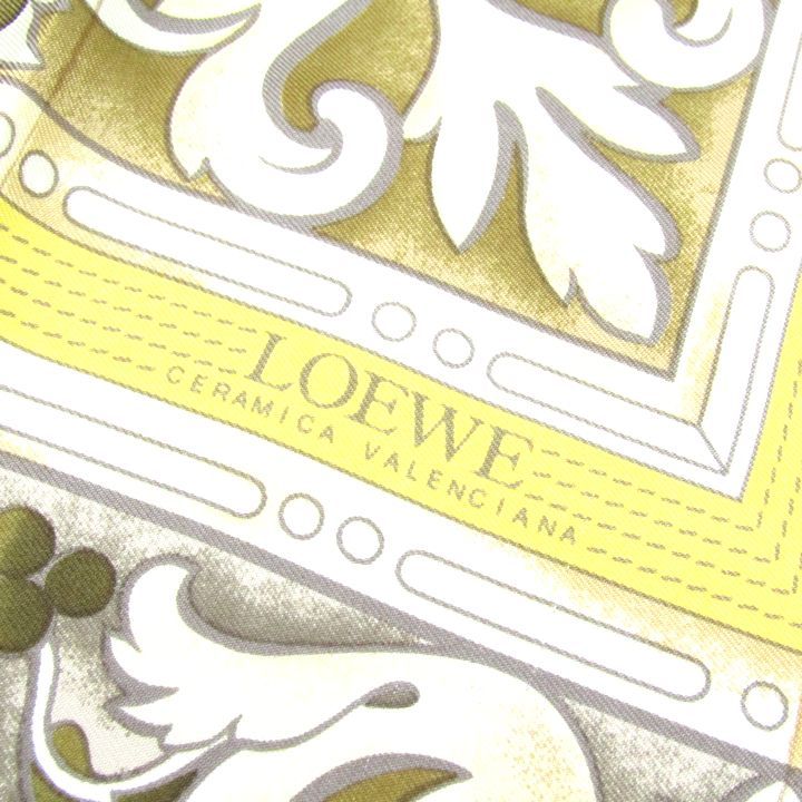 美品　LOEWE ロエベ　フルーツ柄　スカーフ　シルク　ヴィンテージ ロエベ スカーフ シルク フルーツ 花柄 ビンテージ ブランド