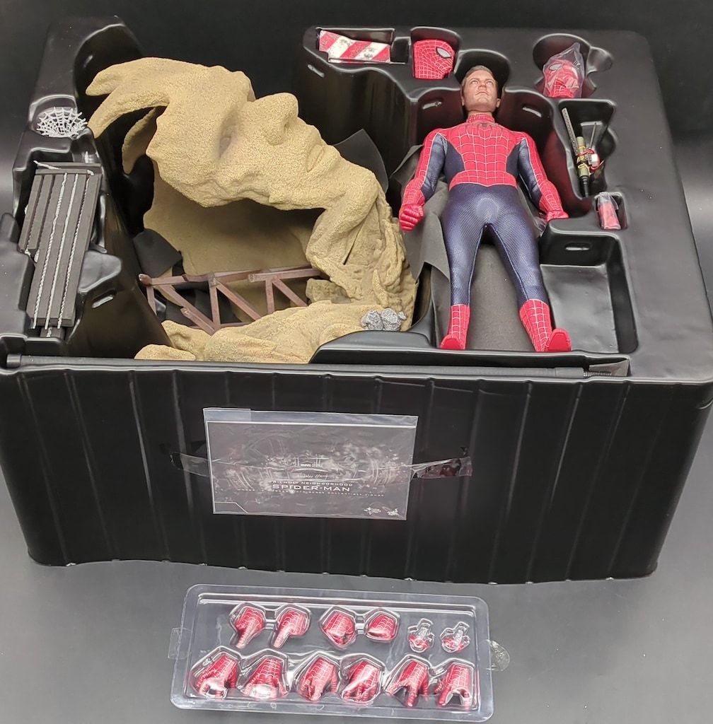 HOTTOYS MOVIE MASTERPIECE FRIENDLY NEIGHBORHOOD SPIDER MAN DELUXE VERSION MMS662 WWW_STEELWINDOWSANDDOORS_COM