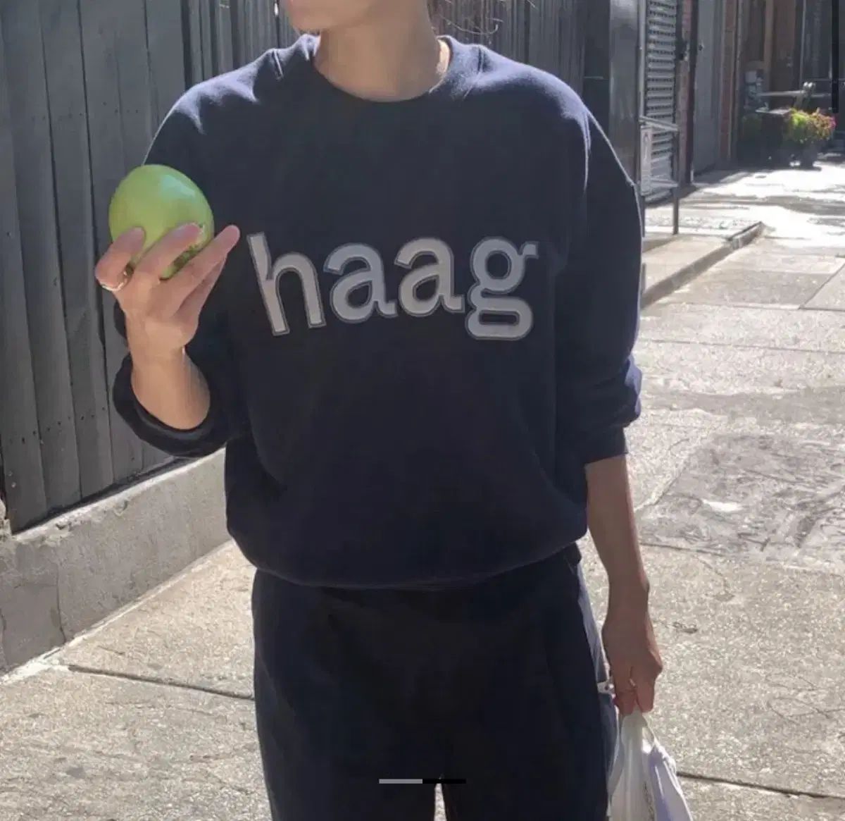 【美品】haag トレーナー 韓国 haag》a birthday sweatshirt(grey) ヘイグ スウェット