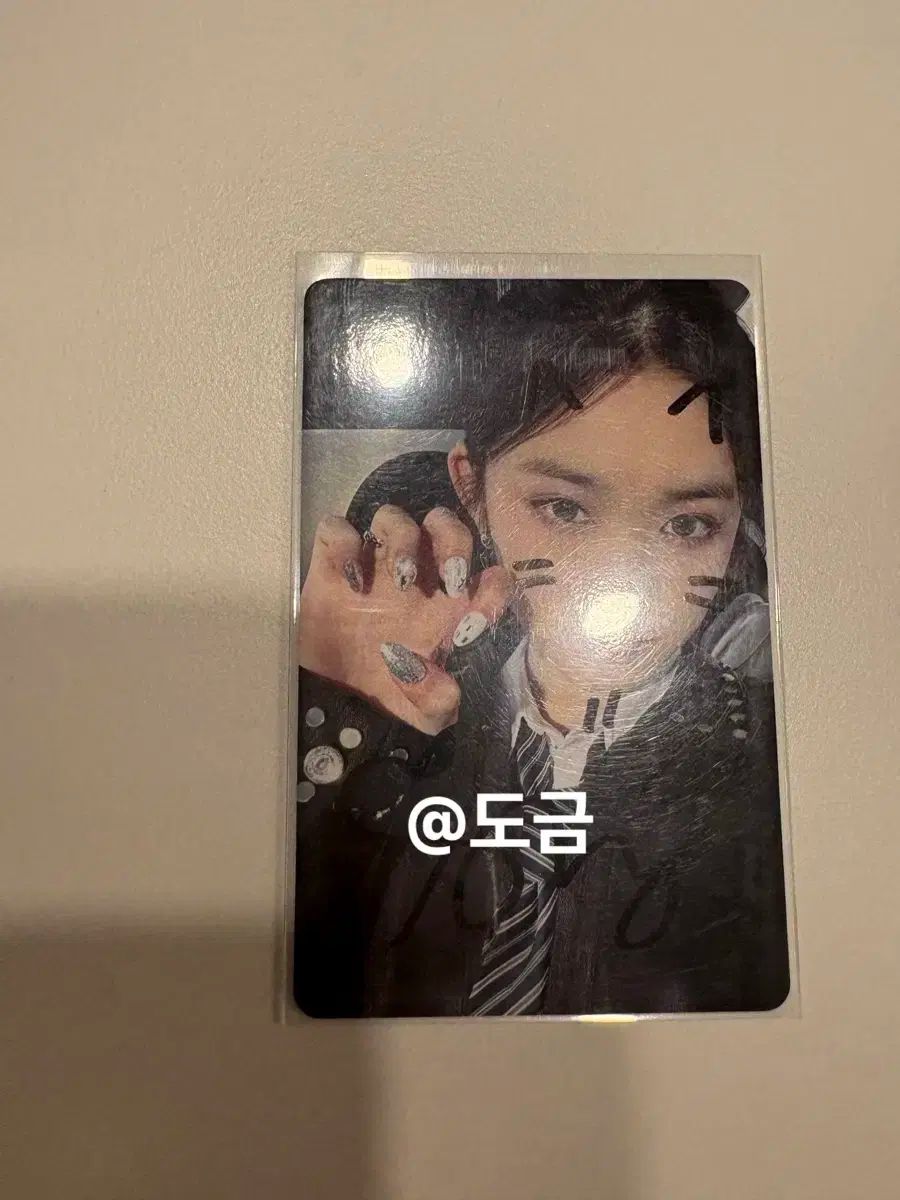 IVE イソ サイン入りトレカ 出品 (サイン入りフォートカード) KPOP商品