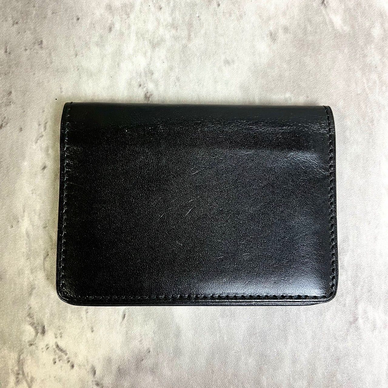 【極美品】ヒロフ 二つ折り財布 エンボスロゴ シボ革 ブラック 男女兼用 楽天市場】HIROFU ヒロフ 二つ折り財布 コンパクトウォレット