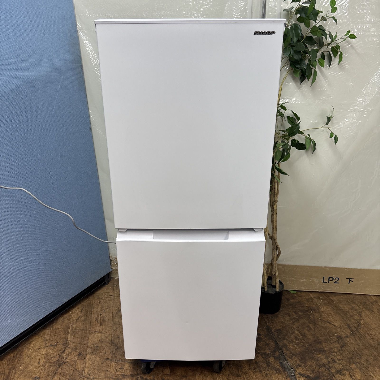 I507 名古屋市近郊配送設置無料 製の高年式♪ SHARP 冷蔵庫 152L 動作 済 クリーニング済