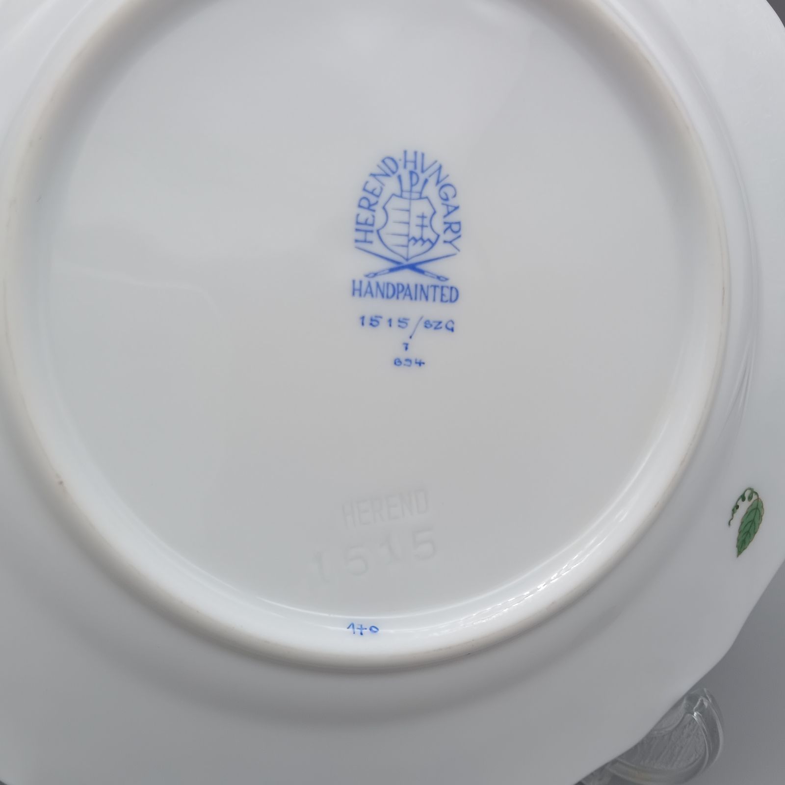 ヘレンド プレート 16cm パン皿 ワインリーブ SZGV 多彩色 1枚 - メルカリ