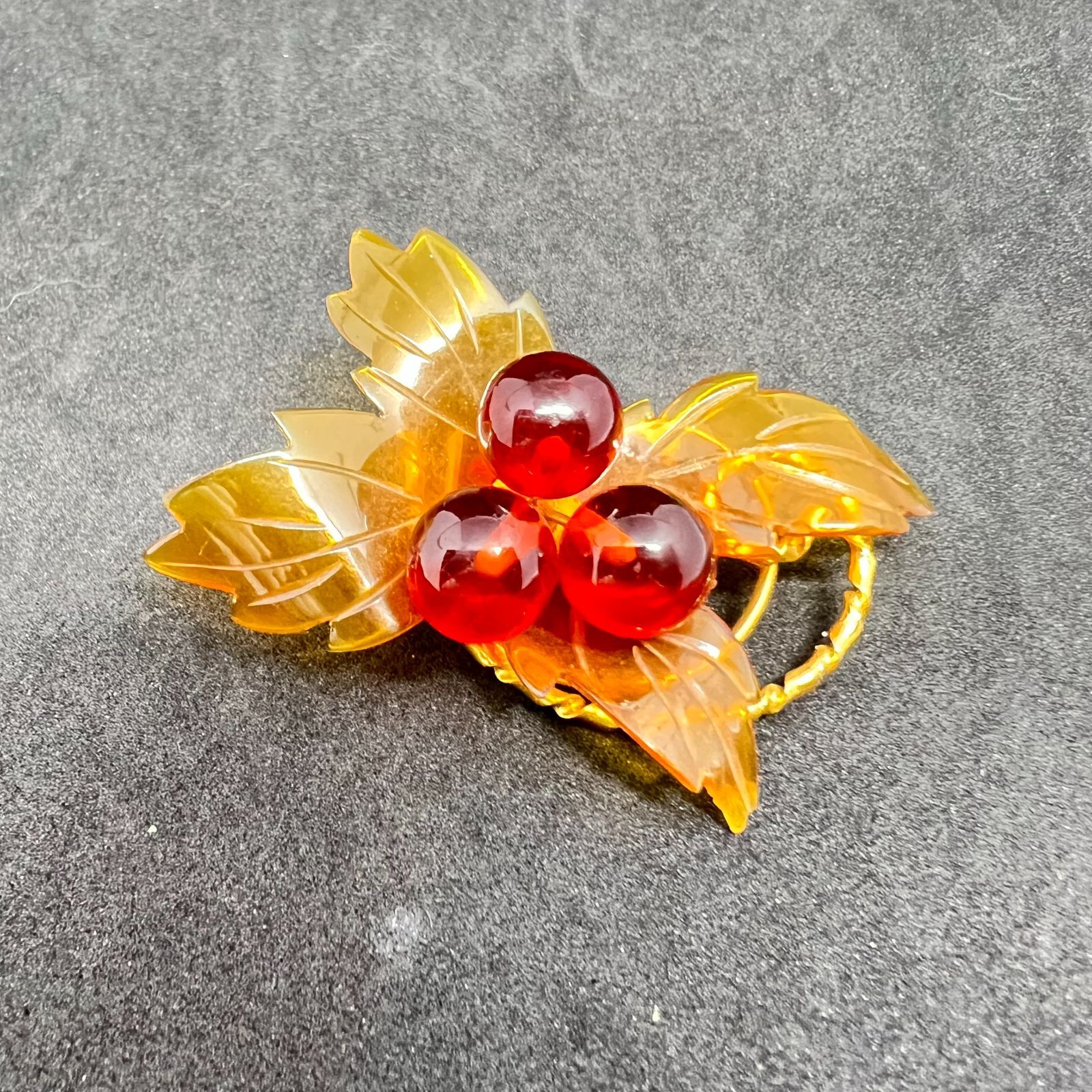 本べっ甲ブローチ 美品 関わり
