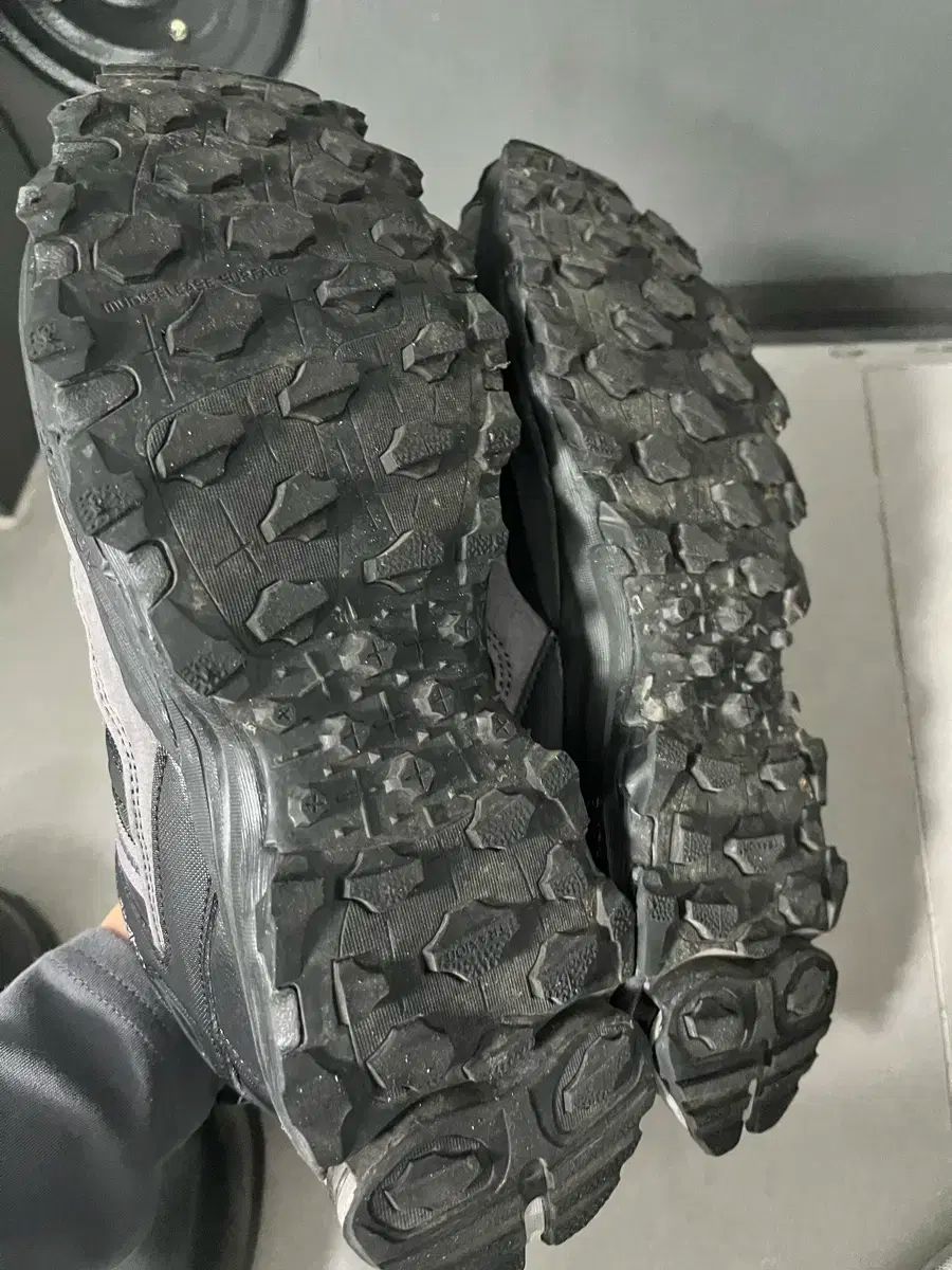 登山靴 トレッキングシューズ