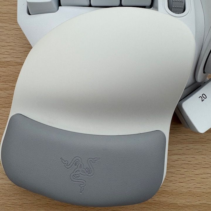 Razer Tartarus Pro アナログオプティカルスイッチ 左手用キーパッド