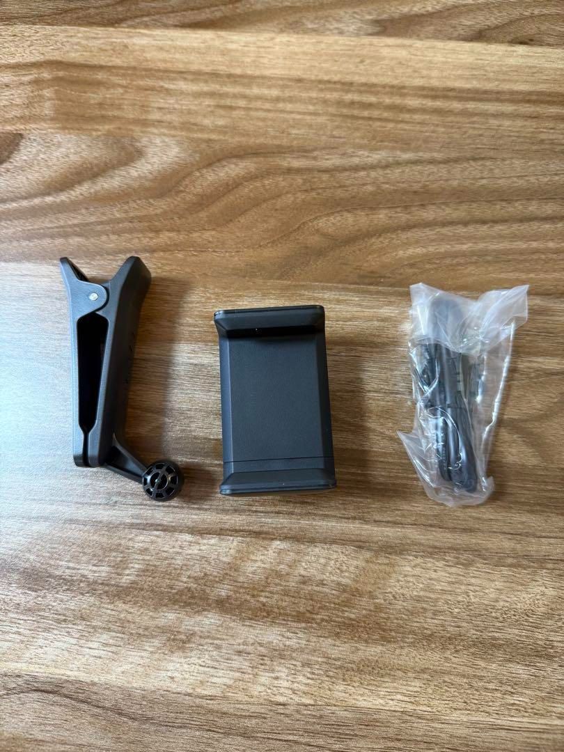 GARMINのAPPROACH R10は ゴルフ用の高精度距離計で 携帯に便利なキャリーケース付き WHITEMONARCHHOTEL_COM