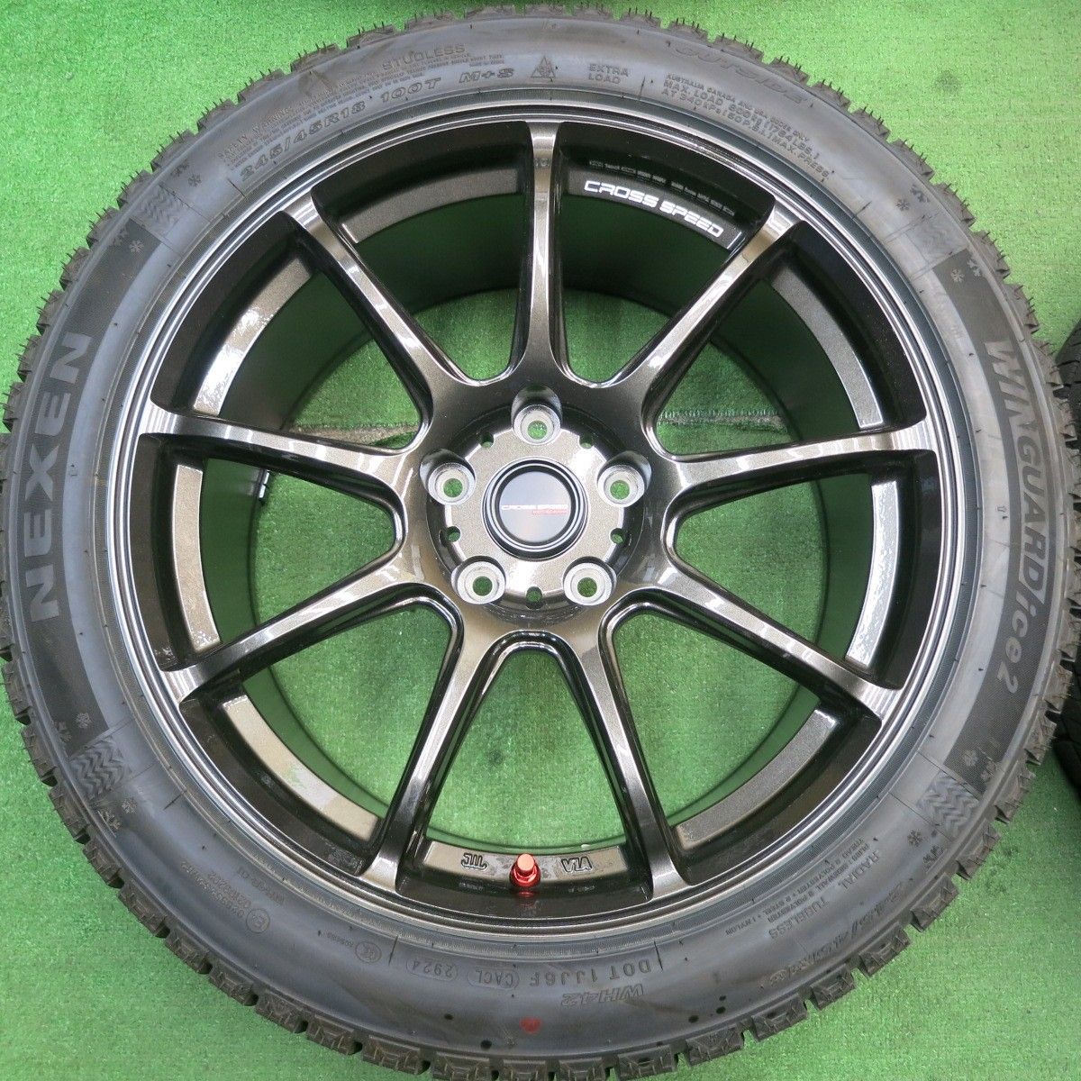 タイヤほぼ未使用！24年！キレイ☆スタッドレス CROSS SPEED RS9 HYPER 