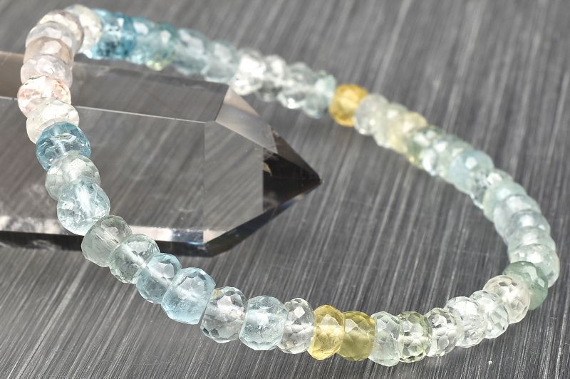 ボタンカット ベリル | 株式会社ヒマラヤジェムス １点物AA+☆マルチカラー MIXベリル 3-4x6mm ミックスの通販 ミックスベリルの通販 マルチカラー（ホビー）の通販 発根済アガベ Short 一覧の通販サイト｜天然石・パワーストーンの アクアマリン（ベリル） 0 2mm［プレミアムカット］1