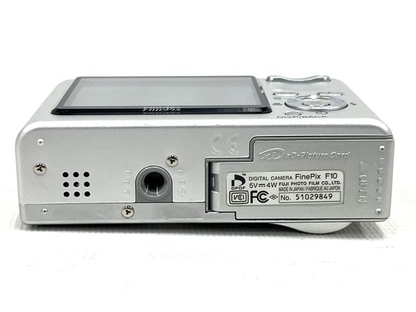 FUJIFILM FINEPIX F10 シルバー　デジカメ【ジャンク扱い】 FUJIFILM FinePix F10 富士フィルム コンパクト デジタルカメラ