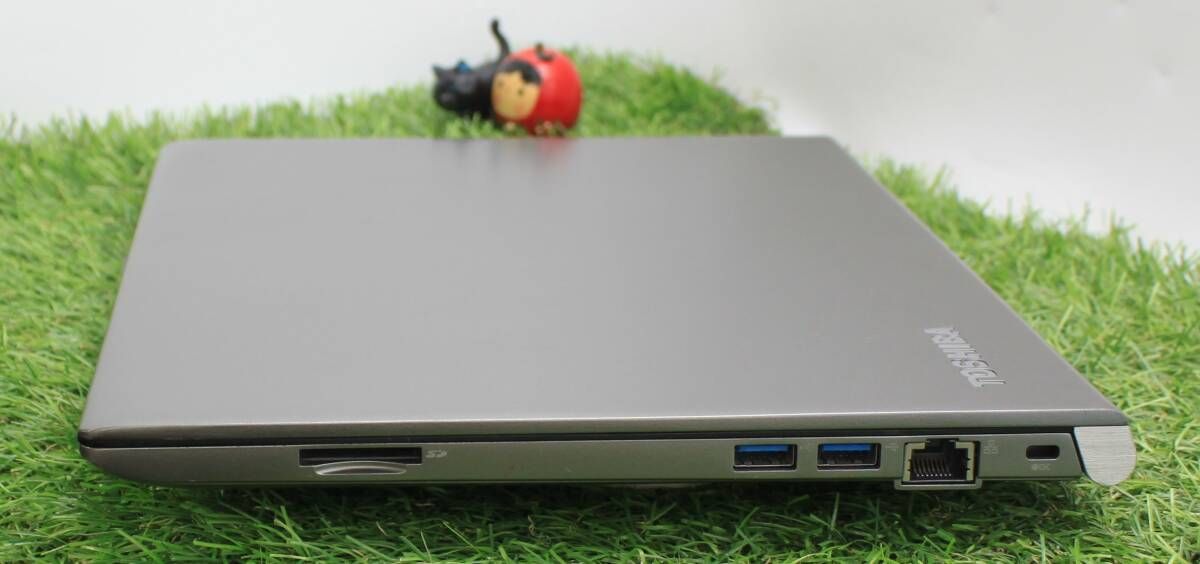 ノート13.3インチ 8GB|SSD256GB|Core
