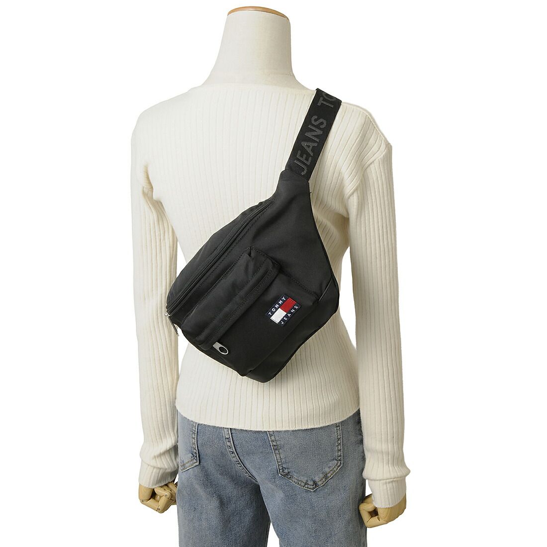 TOMMY JEANS トミージーンズ ボディバッグ メンズ レディース ブラック 