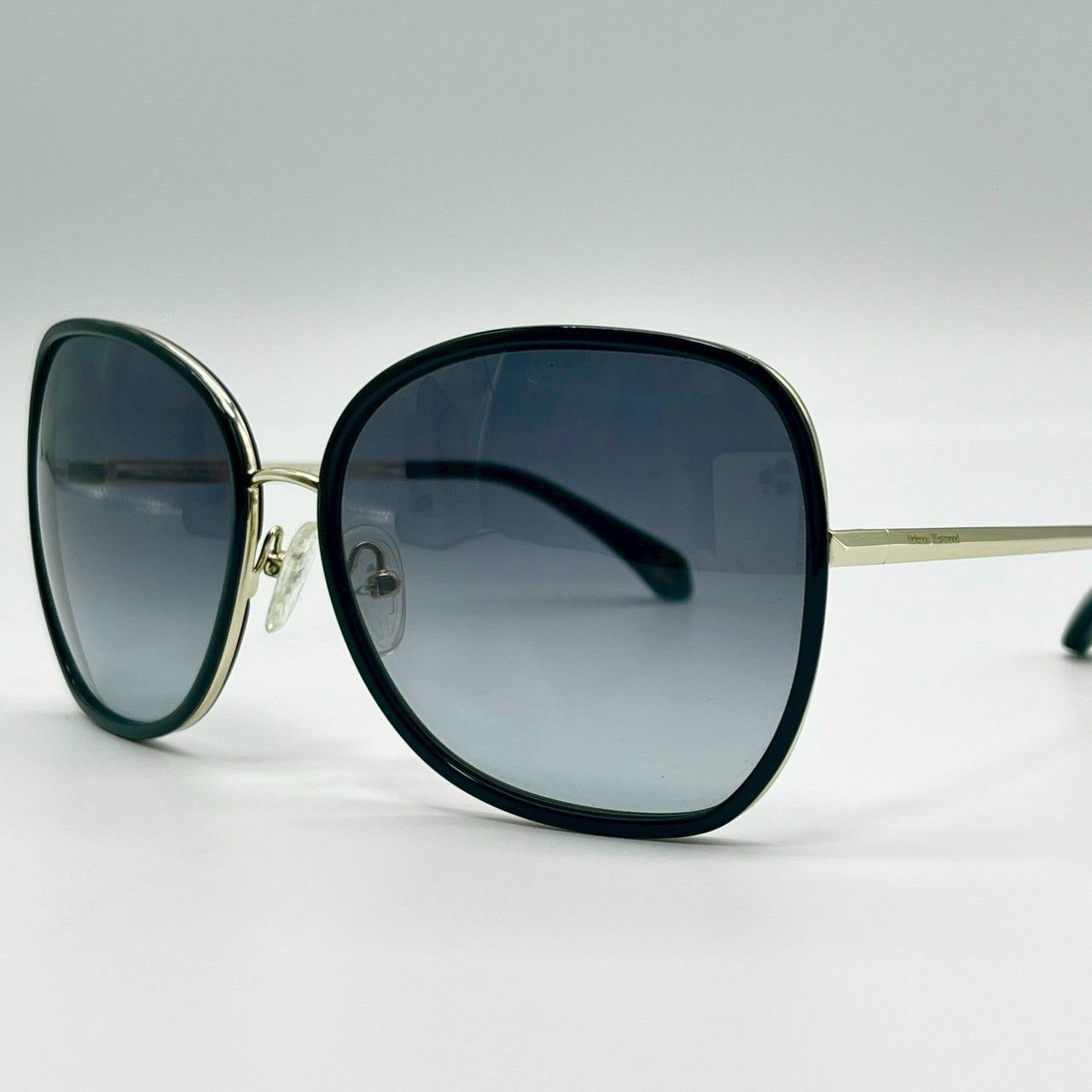 ヴィヴィアンウエストウッド サングラス シルバー ブラック 美品 70913 ヴィヴィアンウエストウッド サングラス シルバー ブラック 美品 70913