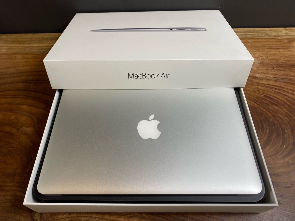 レア品！最上位］Apple MacBook Air 11inch 2015/Core i7 2.2GHz/8GB
