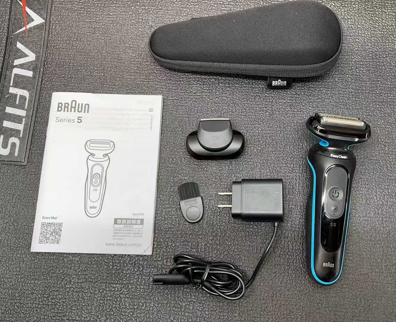 ブラウン 電気シェーバー シリーズ5 52-M1200s 防水設計 4417136