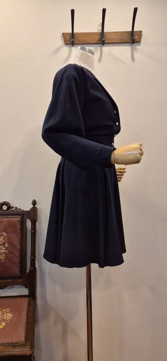 ネイビー