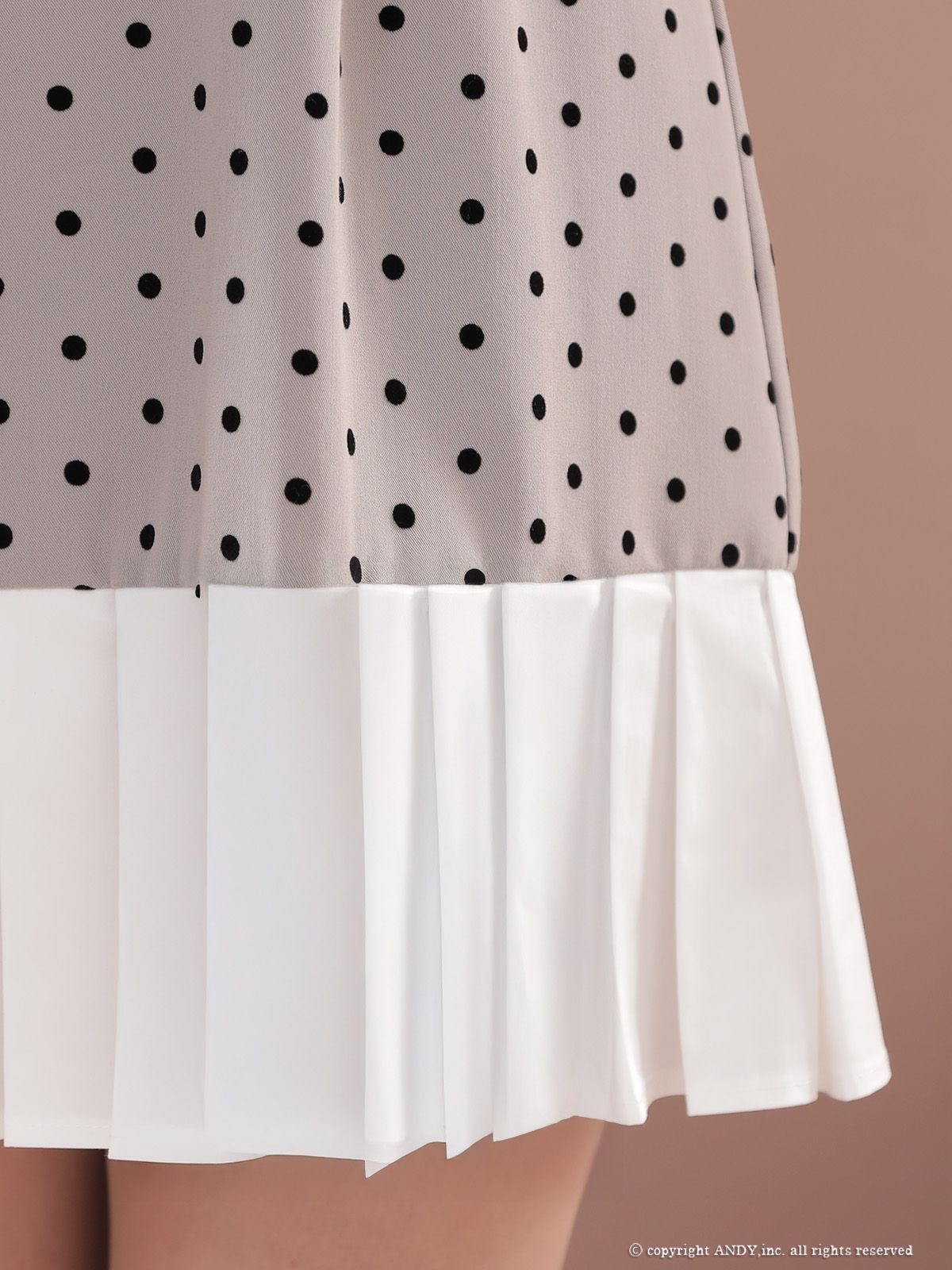 モカS AOC3967-GY-2508 XSサイズあり an アン ドット柄 バイ 襟付き バストジップ パール パイピング 切替 プリーツ フ ミニドレス キャバドレス MAAHADDERANG_COM