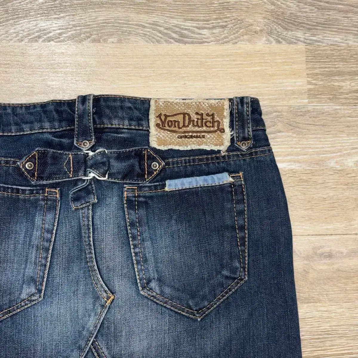 VON DUTCH ボンダッチ デニム ロゴ ミニスカート Von Dutch - 新品 タグ付き デニムスカート ボンダッチ Von