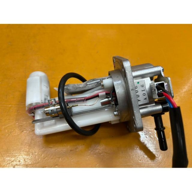 EX250K-A21 燃料ポンプ