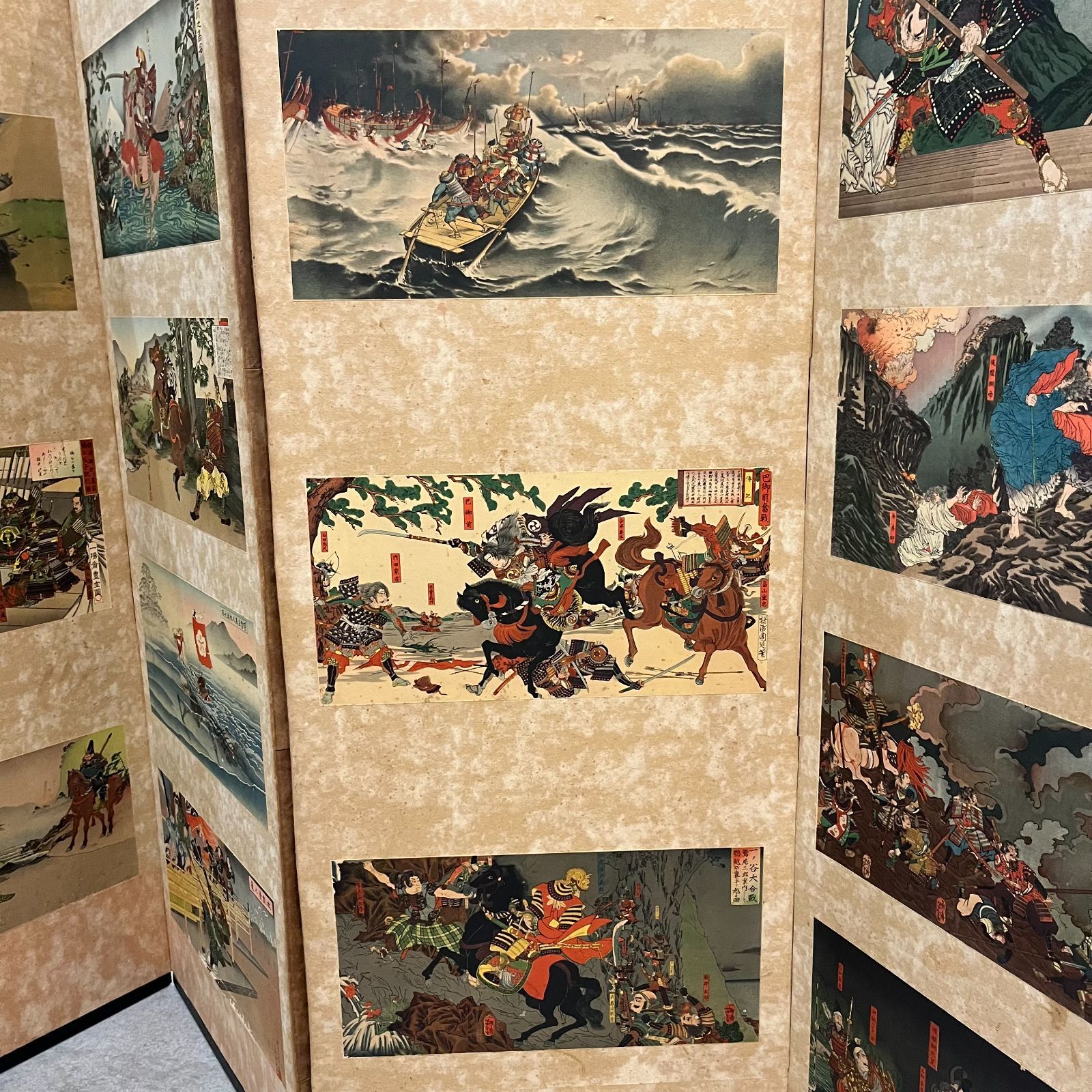 屏風 合戦図