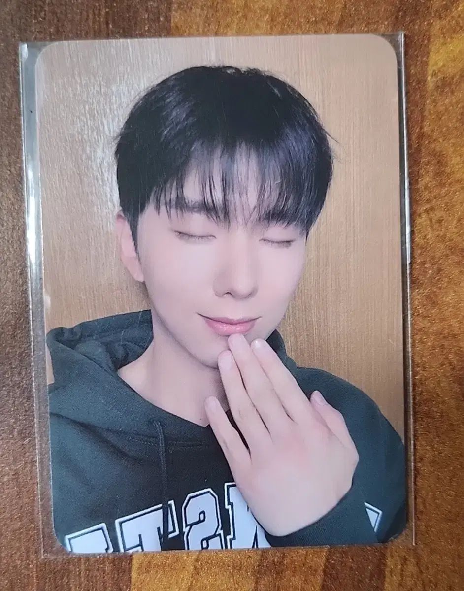 結婚祝い MONSTA X(モンスタエックス・モネク) 10 周年 ポップアップ タレントカード