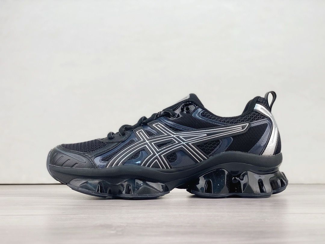 新品 ASICS GEL- QUANTUM KINETIC Graphite スニーカー