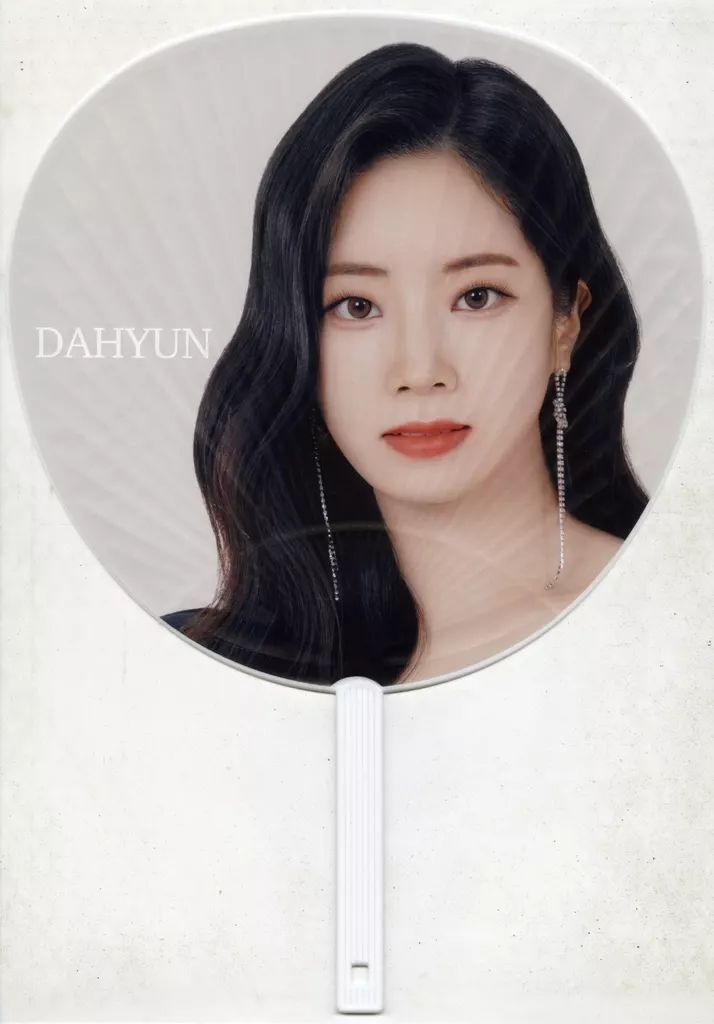 TWICE ダヒョン うちわ 30枚 中古】うちわ ダヒョン うちわ 「TWICE 4TH WORLD TOUR 'III' IN