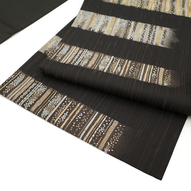 すごい値！袋帯 京都 西陣 加納幸 正絹 ライトグレージュ地 桜 箔散らし 流水 金銀糸 カジュアル 中古 仕立て上がり みやがわ neb01105 中古 すごい値！ 袋帯 加納幸 リサイクル フォーマル 京都 西陣 正絹 白銀地 草花 菊 桔梗 撫子 市松 金銀糸 上質 中古 仕立て上がり 春  秋 冬 みやがわ neb01408 | リサイクル着物 みやがわ 中古着物