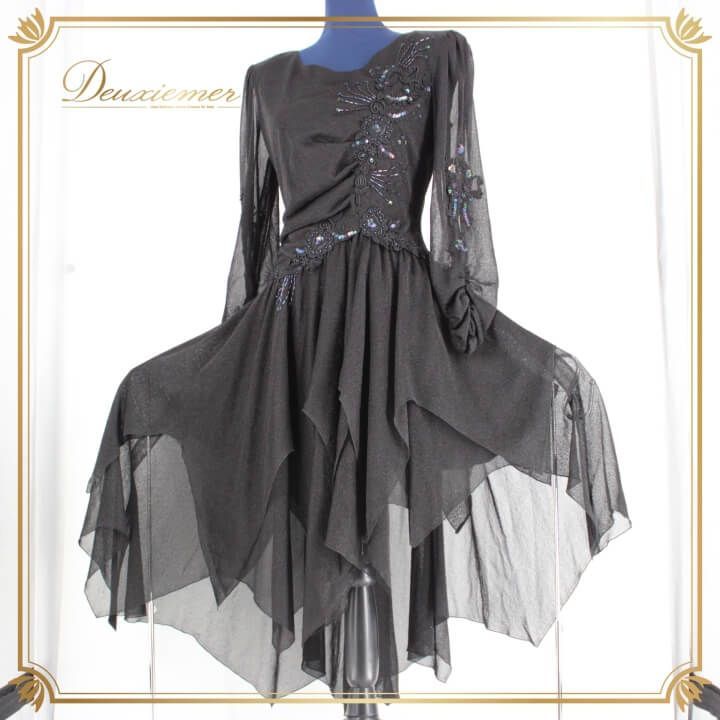 社交ダンス 衣装 ラテン スタンダード ドレス ワンピース レッスンウェア レディース オールシーズン 英吉利 黒 長袖 花模様 花柄 スパンコール ブラック系 ドレッシー 上品 セクシー フェミニン パーティーシーン 発表会 競技 ダンスレッスン