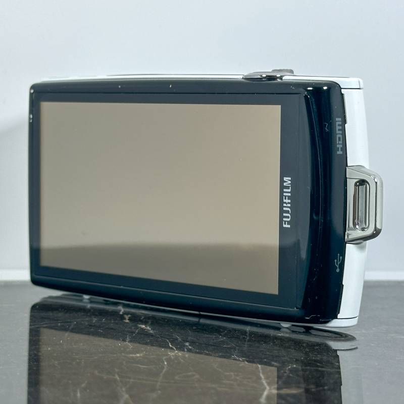 FUJIFILM FINEPIX Z1000EXR ホワイト - メルカリ
