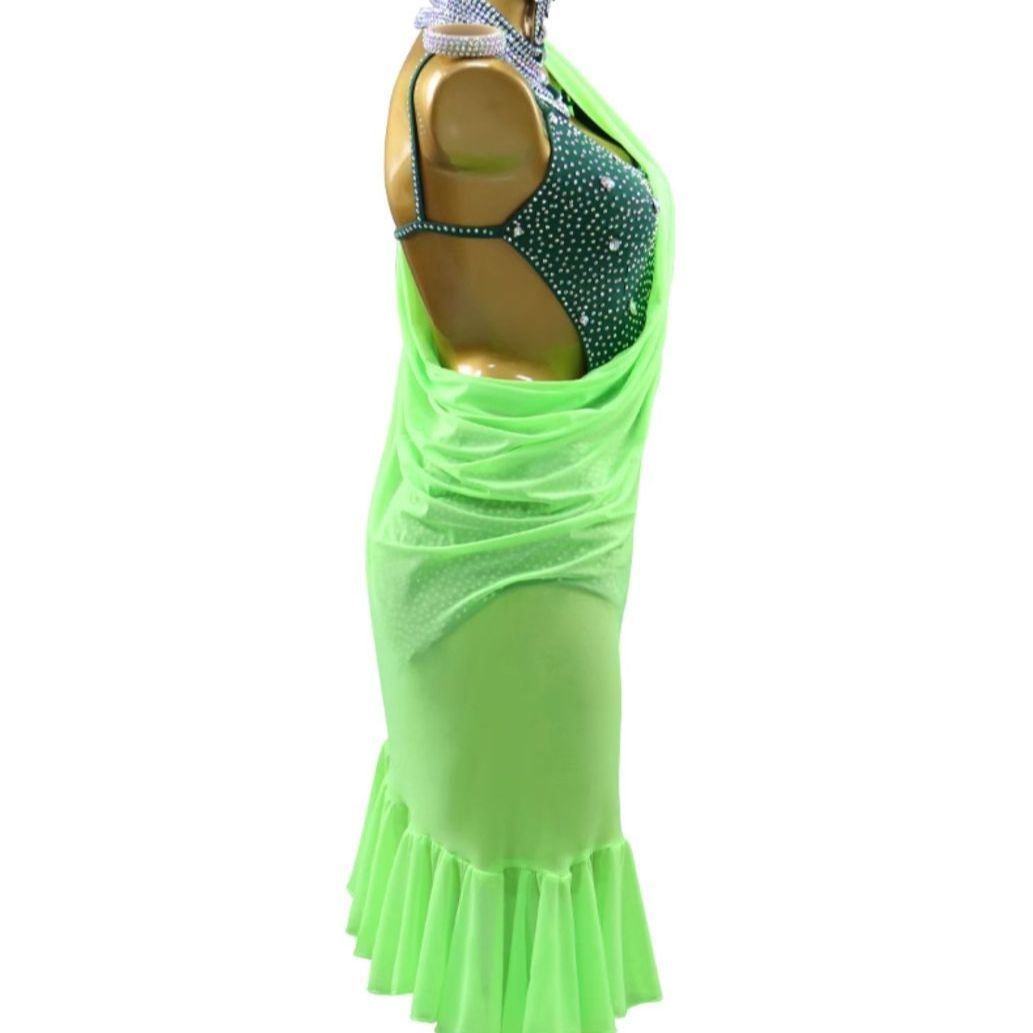 パーティー 演出服