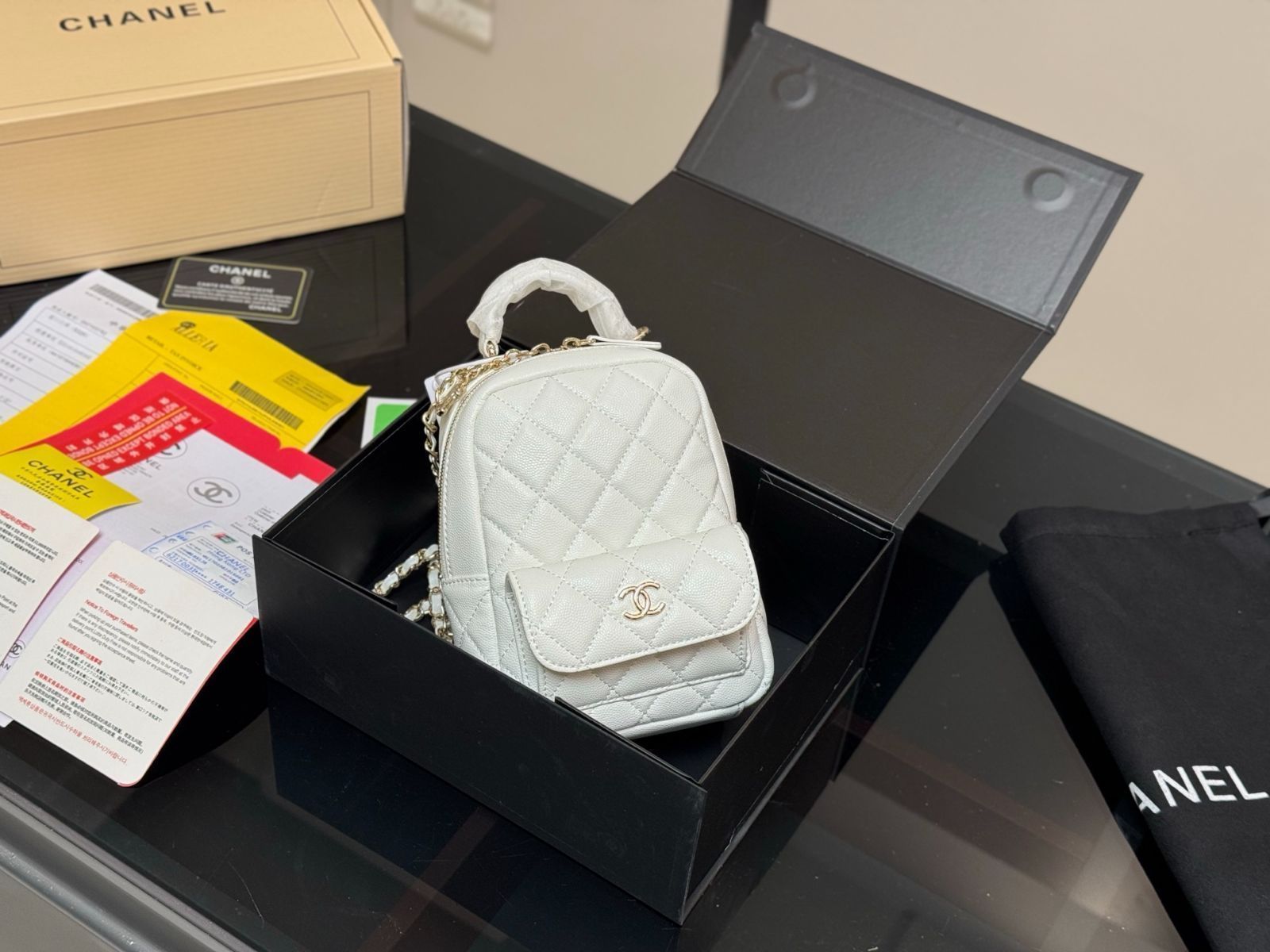 【24時間以内発送】♡限界≪≪値下げ【新品同様】ベレーCHANELミンクミニ希少 今日特価】Chanel 24C ダブルショルダーバッグ ミニデザイン