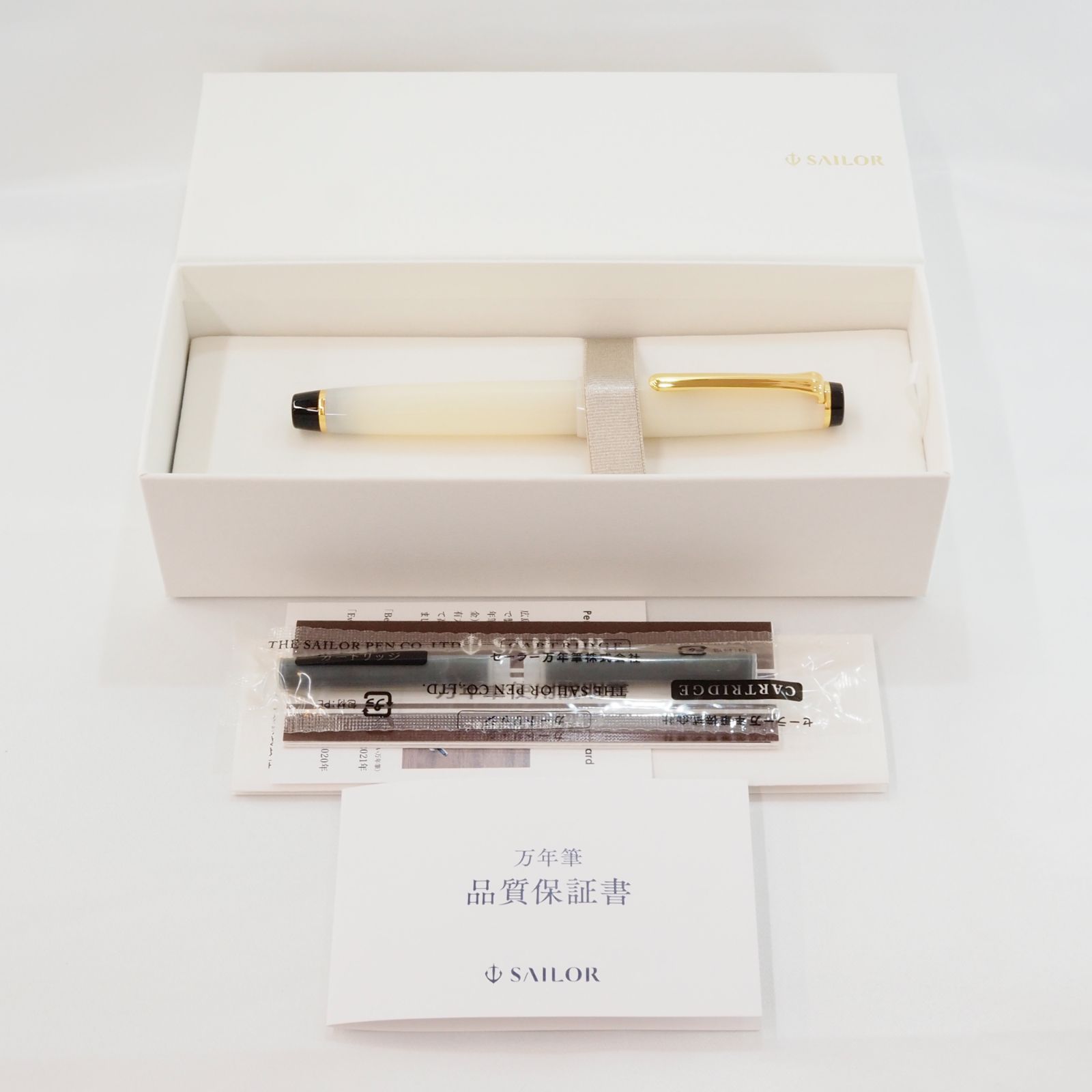 新品・未使用】セーラー万年筆（新ロゴ）四季織 雪月空葉 名月 万年筆 