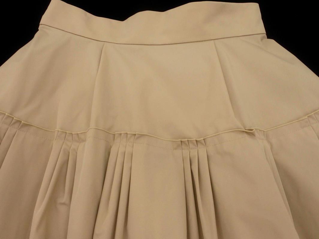 【DAISY LIN for FOXEY 】美品　フレアスカート ベージュ 40 DAISY LIN for FOXEY デイジーリン フォー フォクシー フレア