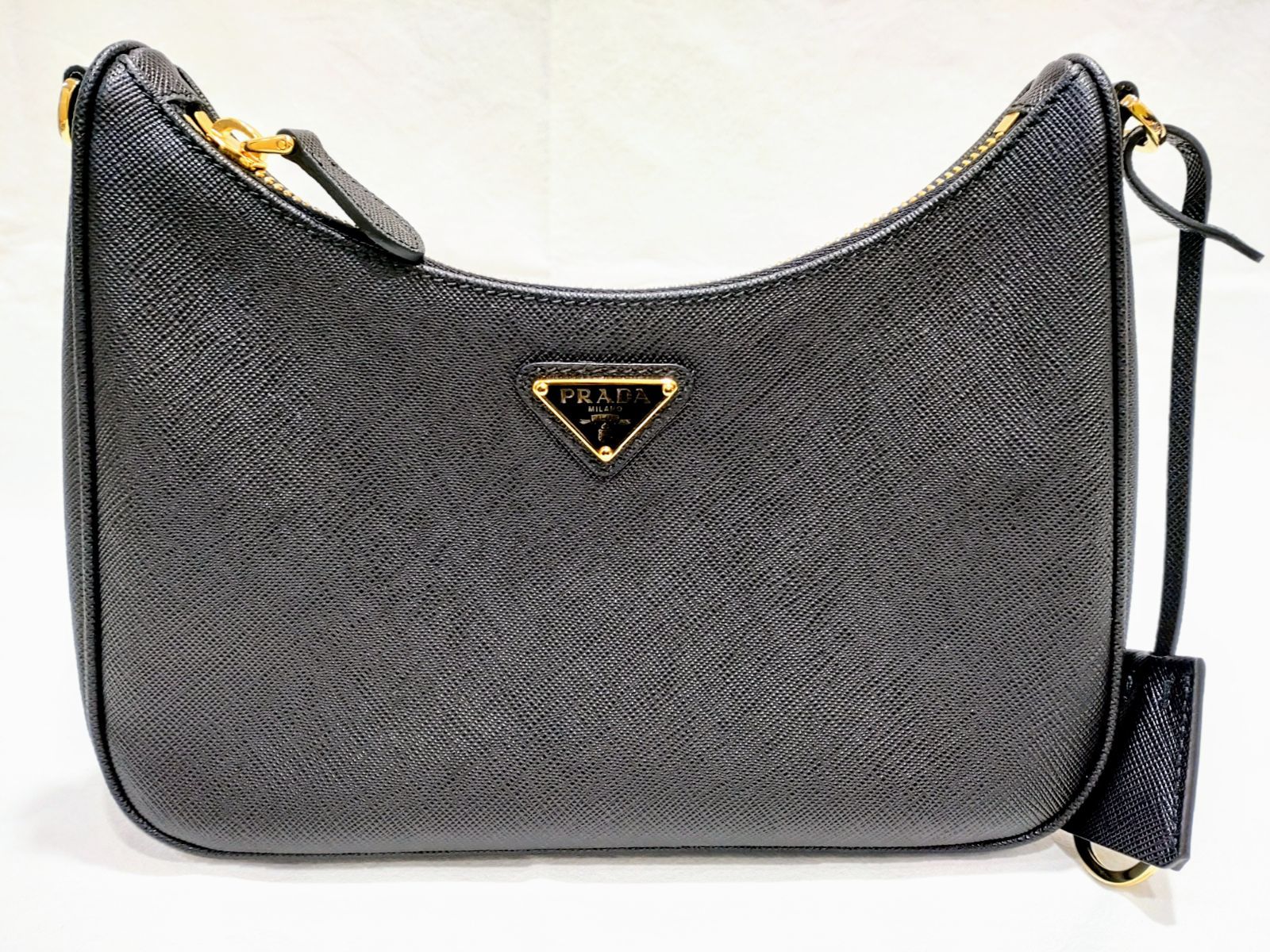 PRADA プラダ Re-Edition 2005 サフィアーノレザー バッグ【B1643