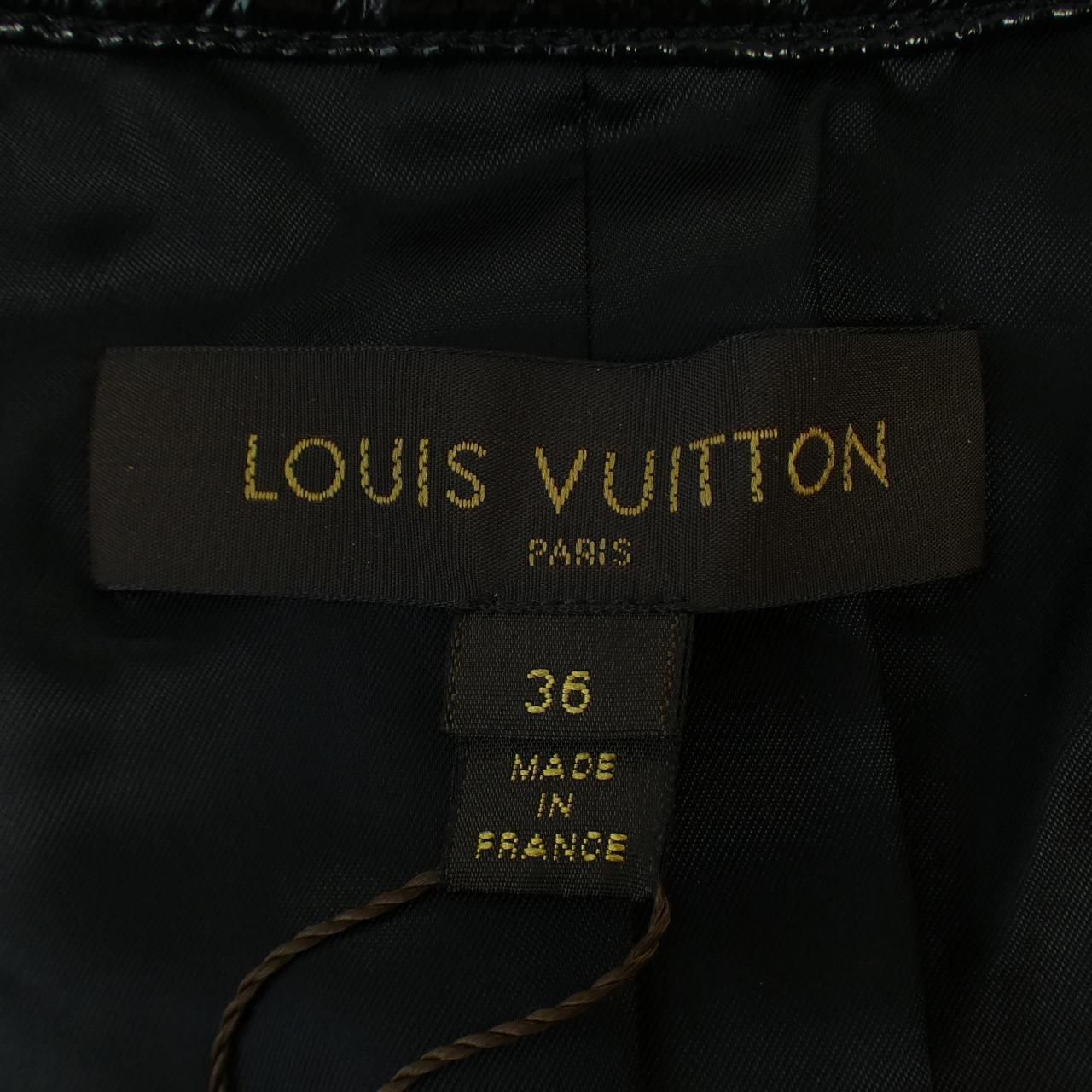 ルイヴィトンLOUIS VUITTON ノーカラジャケット Lサイズ LOUIS VUITTON（ノーカラージャケット）のフリマアイテム一覧