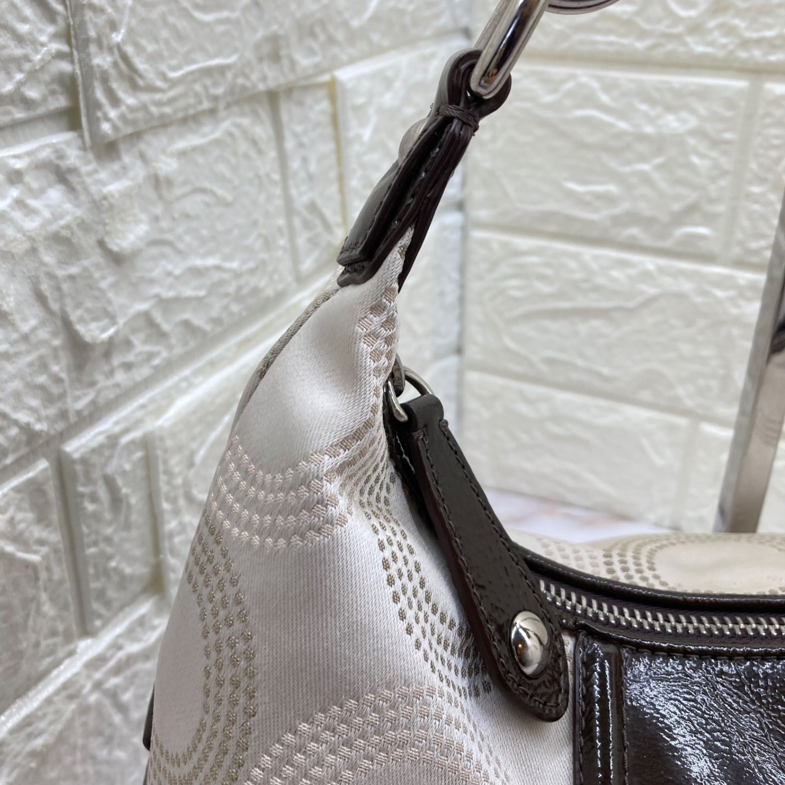 COACH ハンドバッグ F20031 極美品❣️ COACH ❣️コーチ F20031 オプアート キャンバス