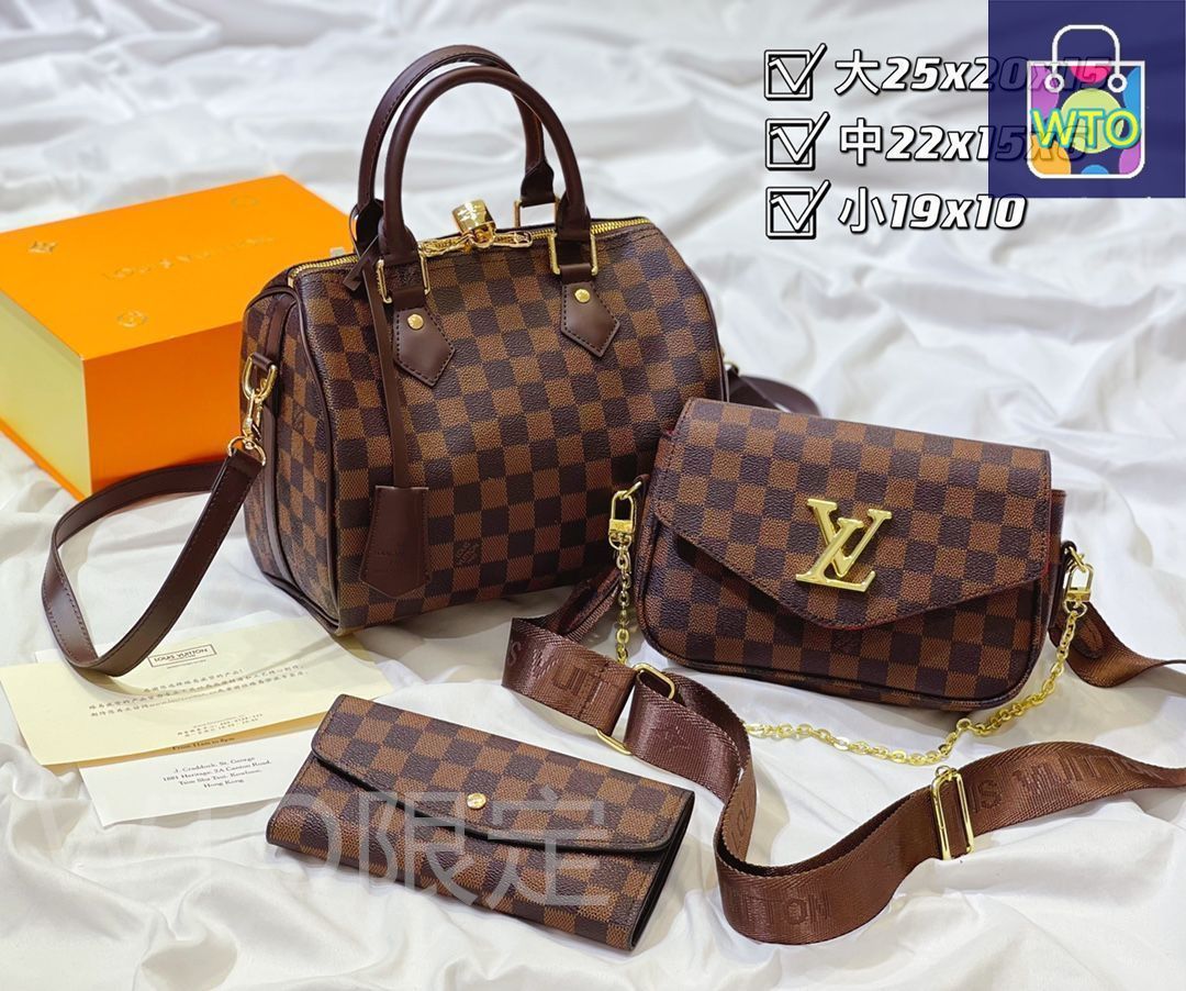 極美品　ルイヴィトンハンドバッグ　財布キーホルダー3点セット　濃いパープル白 極美品 LOUIS VUITTON ルイヴィトン ショルダーバッグ
