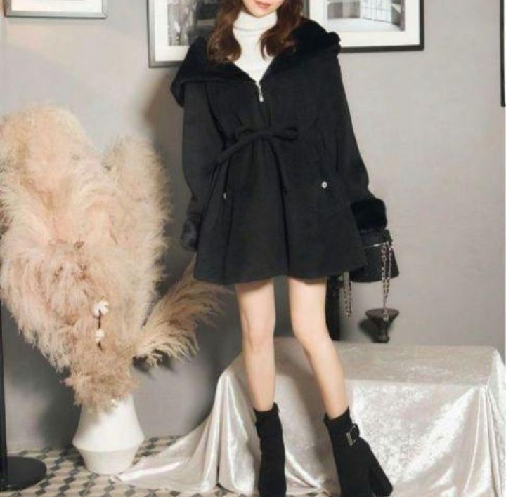 ミシェルマカロン ウエストリボンコート ファー ブラック フリーサイズ