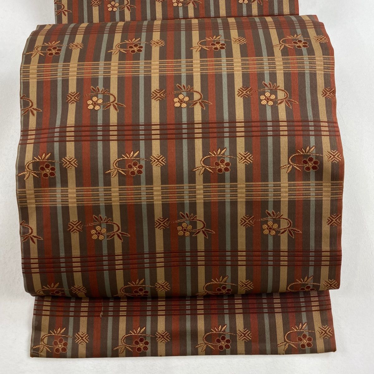 紬 織宝つむぎ 縦縞 正絹 反物 反物 秀品 紬 織宝つむぎ 縦縞 灰紫 正絹 中古 : リユース