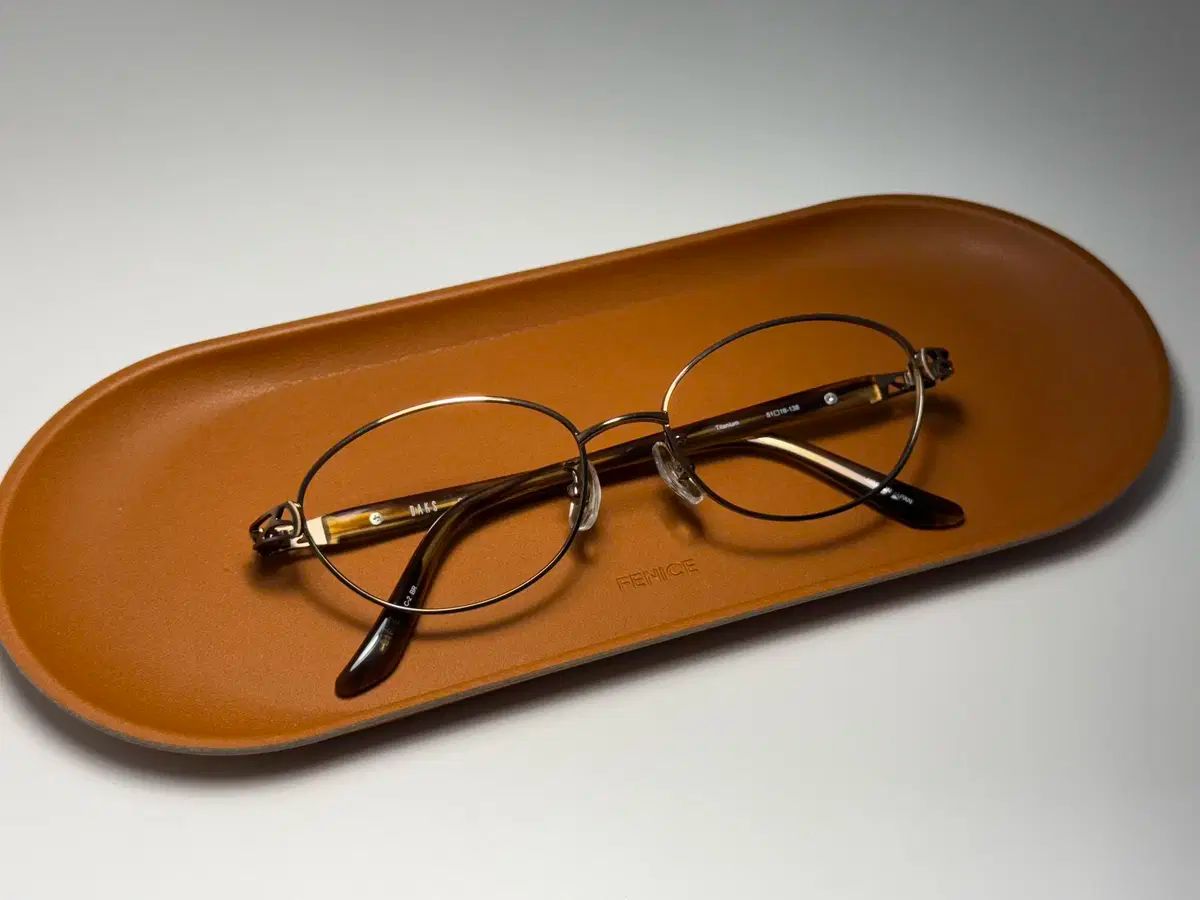 DAKS ダックス DAKS ジャパン メイド チタン メガネ 0199