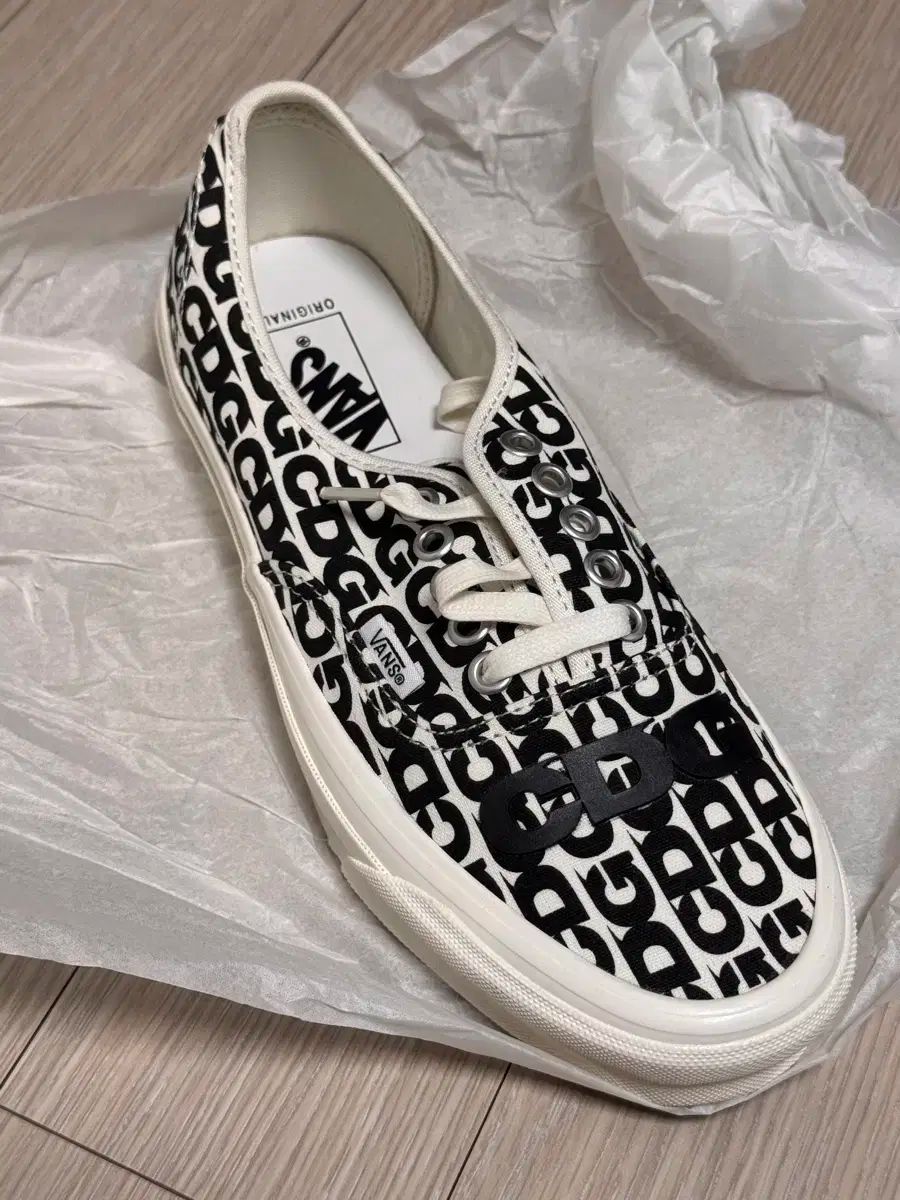 新製品) バン ボルト x CDG OG オーセンティック LX ホワイトブラック