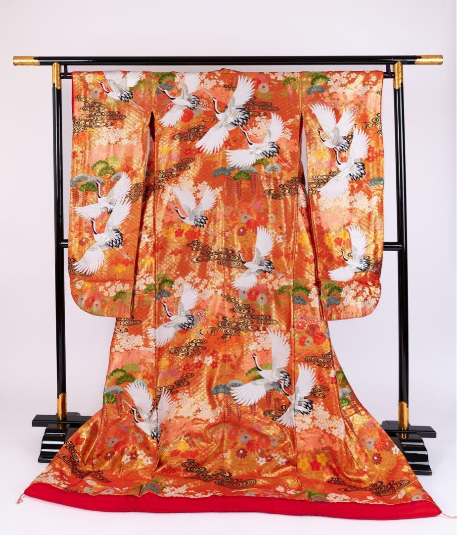 50%OFF! 125,000円→62,500円】花嫁色打掛け 橙、金色/金刺繍 鶴/松梅 