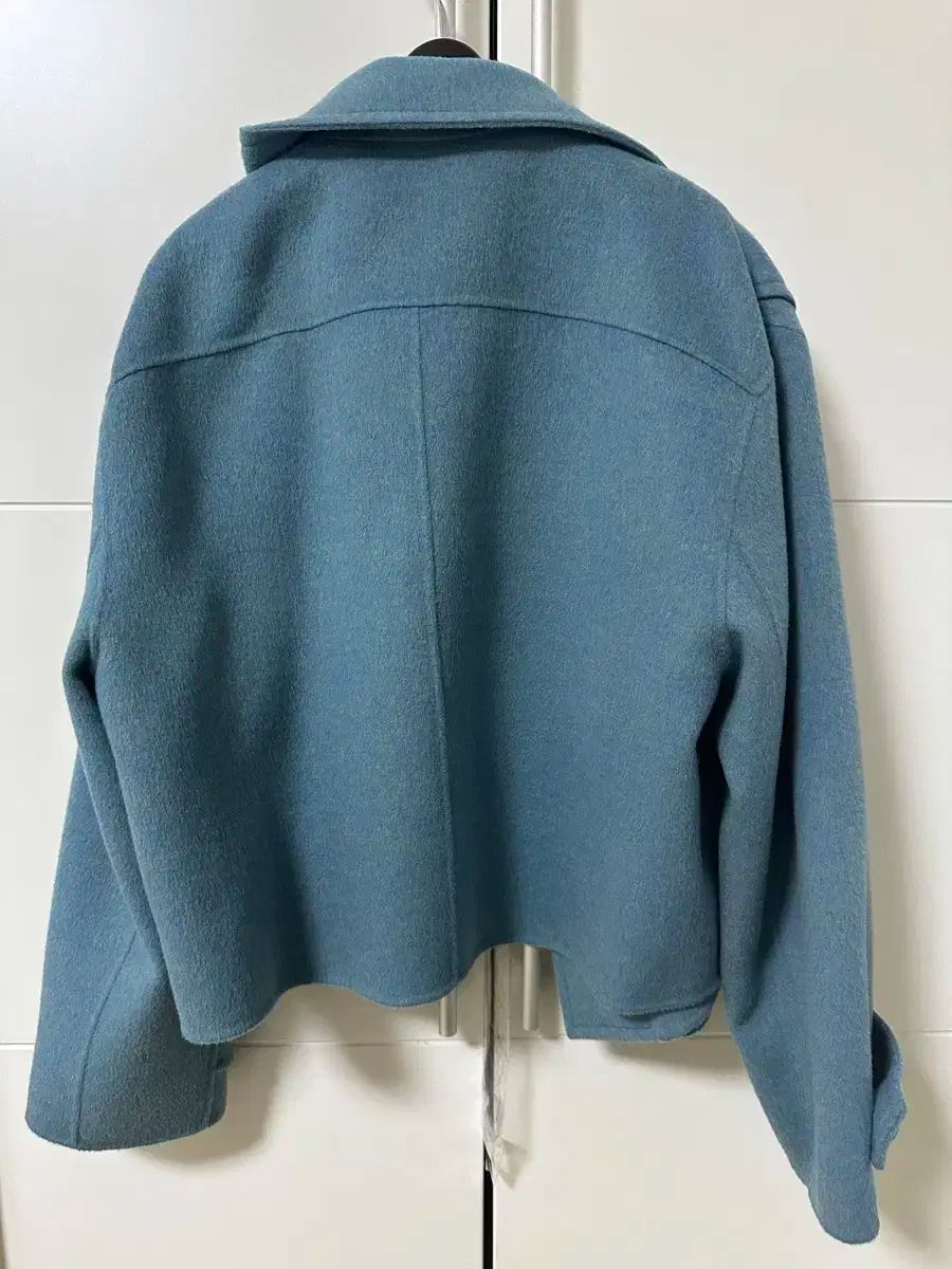 ラッキーシュエトゥ ショートコート