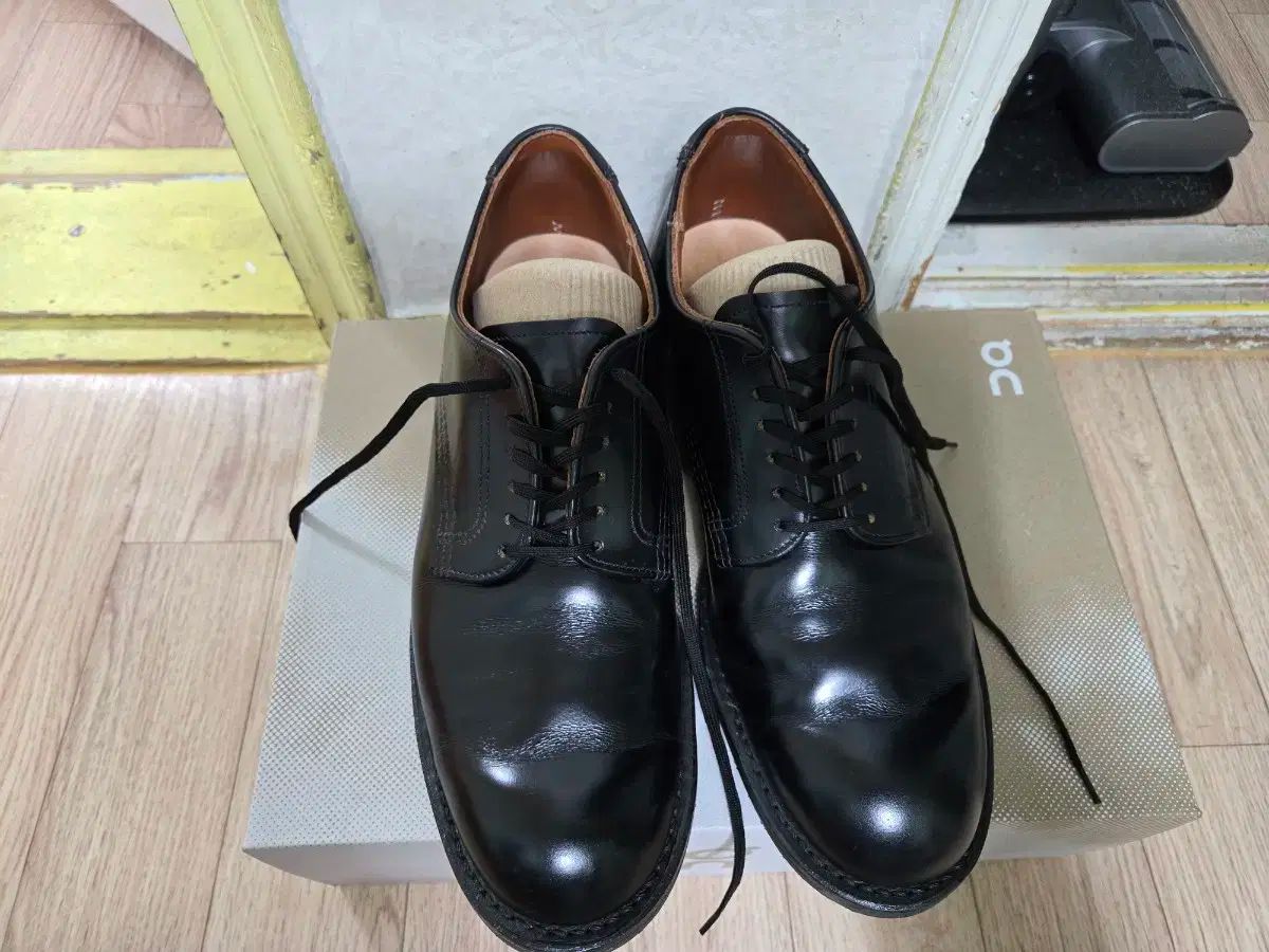 RED WING