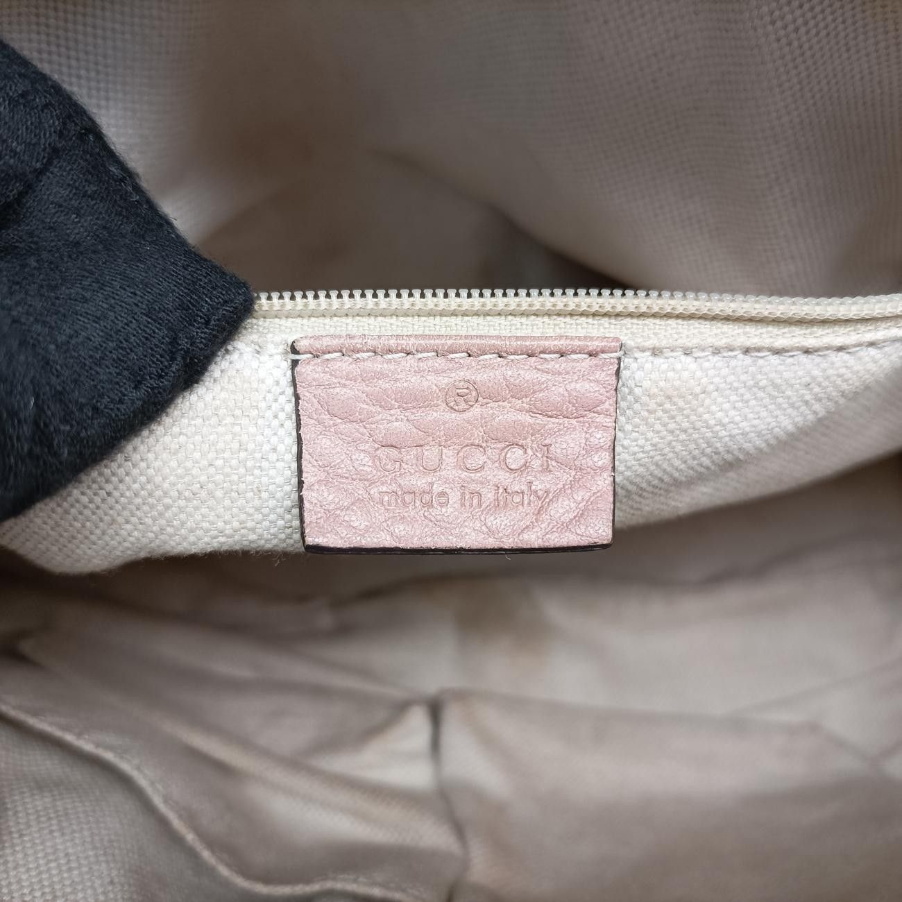 グッチGucciスーキーピンクレザー247902D016096105