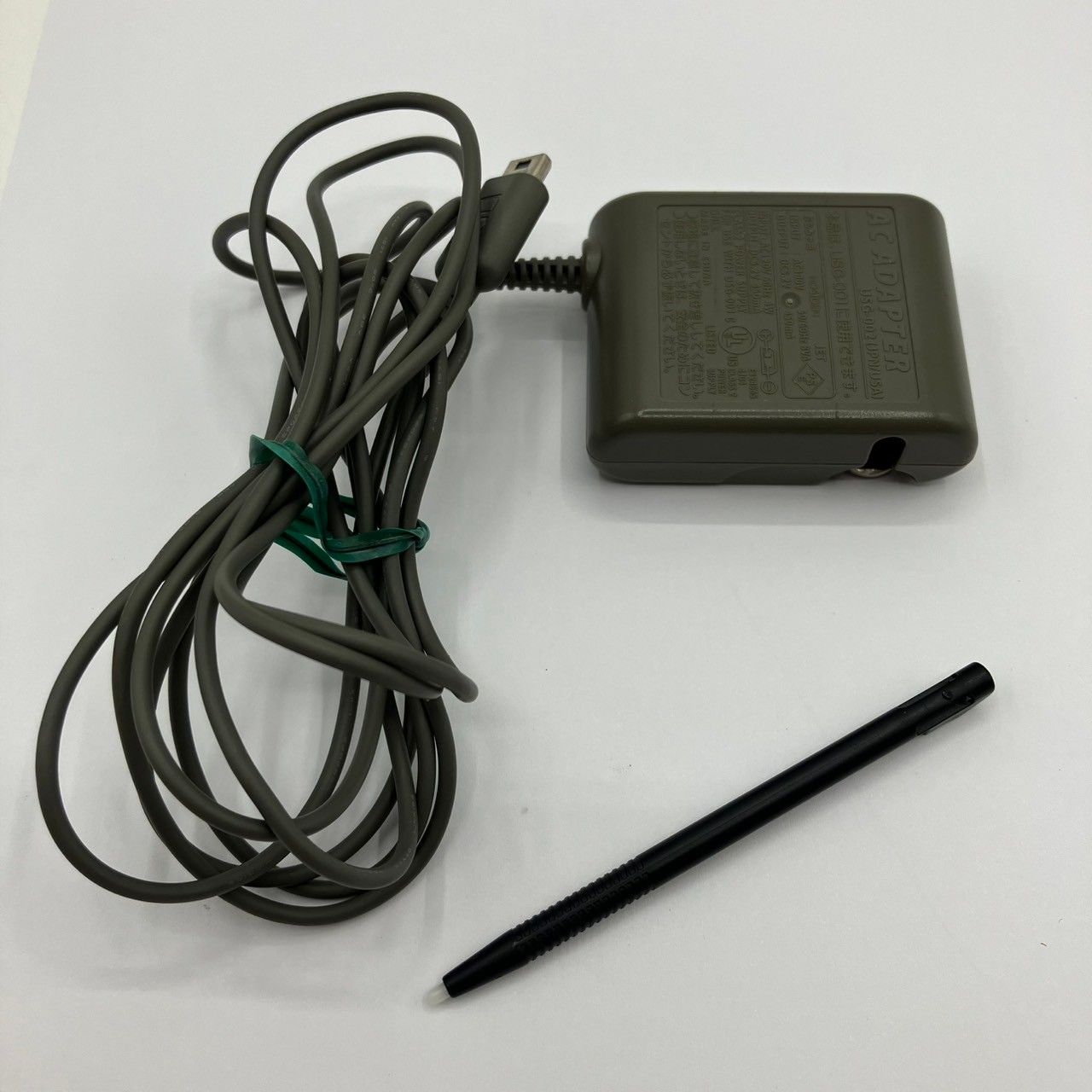 ニンテンドーDS lite クリムゾンブラック  ACアダプタ付属！ 美品 ニンテンドー DS Lite /DSライト クリムゾンブラック赤黒