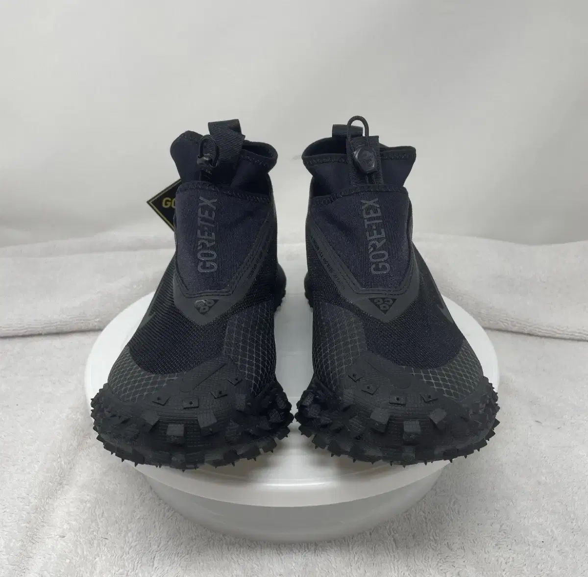 NIKE ナイキ ACG マウンテン フライ GORE-TEX ゴアテックス 230