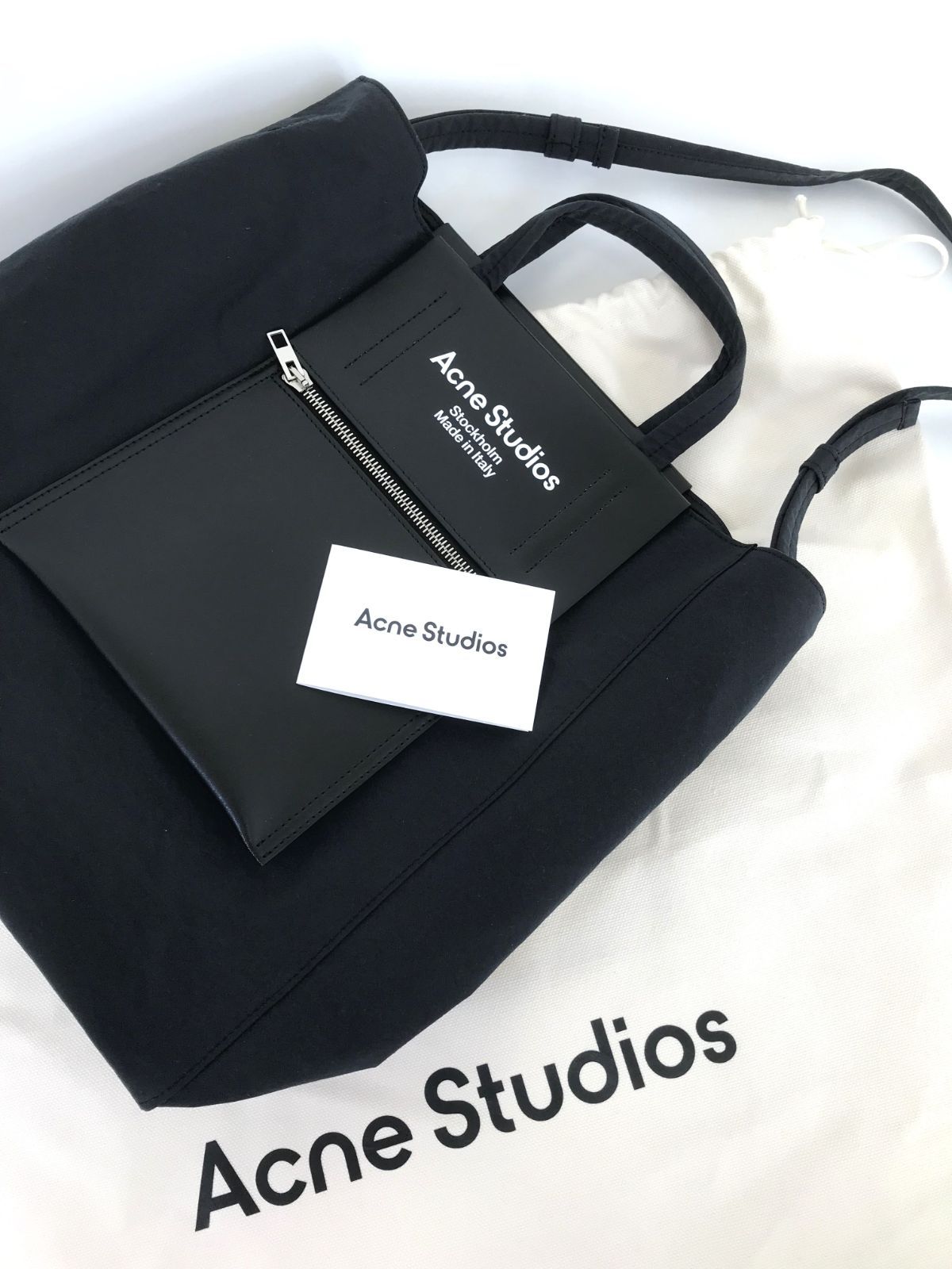 Acne Studios アクネ ロゴ ナイロン ペイパリー トートバッグ - メルカリ