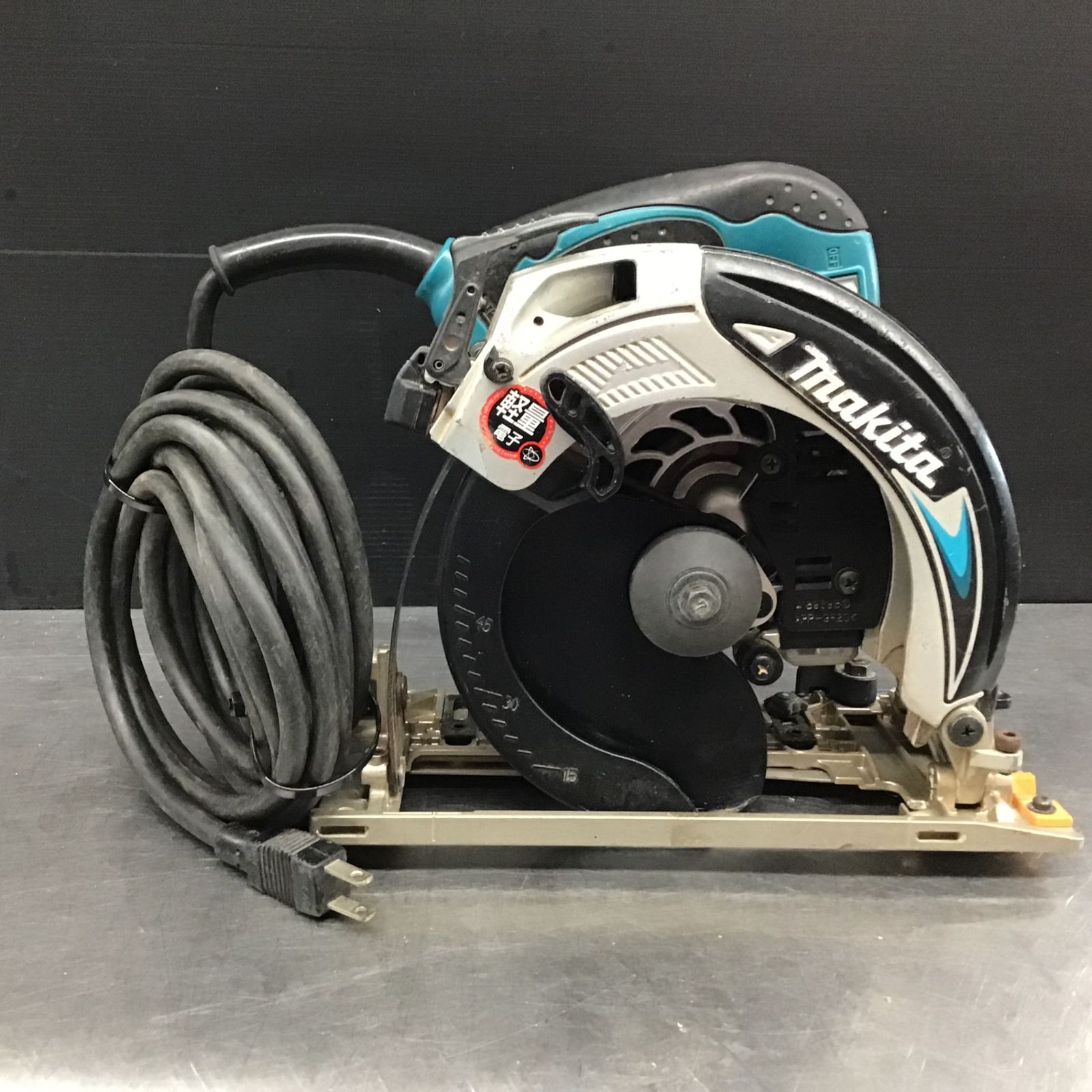 マキタ(makita) 165mm電子造作用精密マルノコ 5617CBA【戸田店】